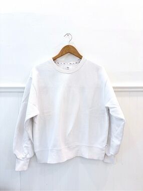Aritzia White Crewneck Boyfriend Fit Sweatfleece